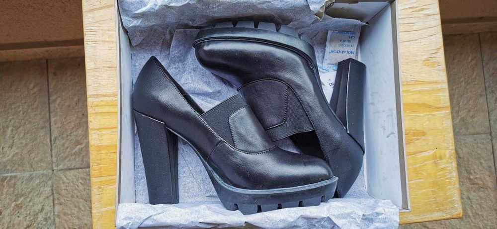 Маркови дамски елегантни обувки SCERVINO STREET - 39 номер