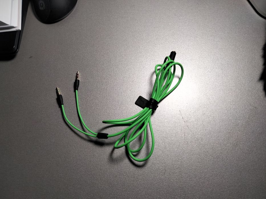 Продам наушники Razer Blackshark V2 X