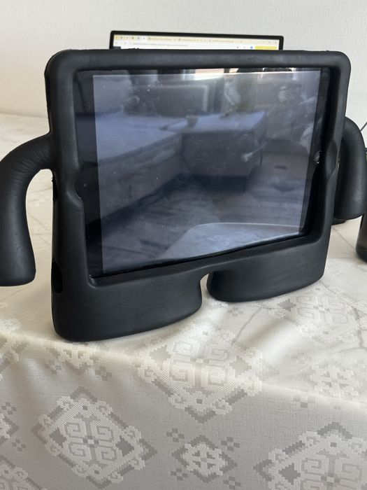 Продается срочно планшет
