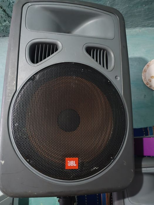 Boxe jbl active difuzor 15 ich