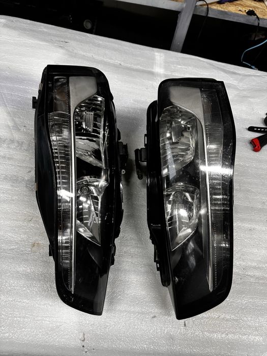 Faruri stânga dreapta audi a4.b8 facelift.8k0941003.AB.