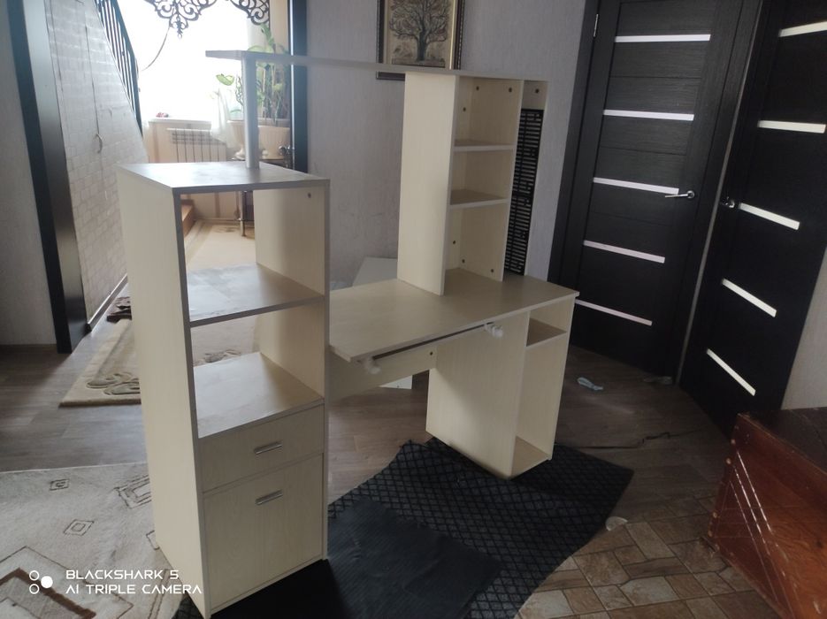 стол продам для компьютера