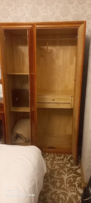 Шкаф-шифонер дерево