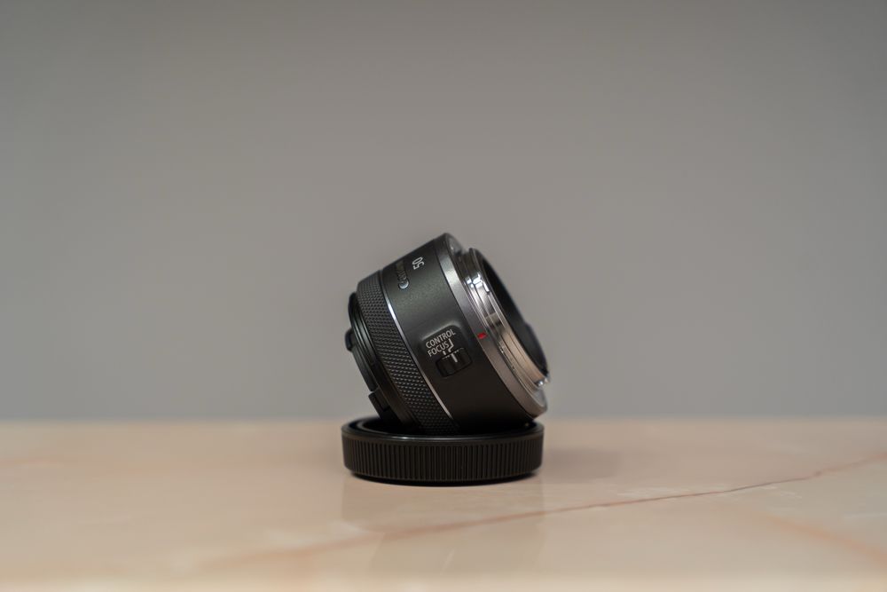 Canon 16MM F2.8 RF + Canon 50MM F1.8 RF