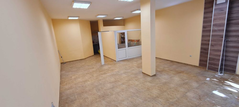 Продава се Офис в Бургас, Възраждане - 65 кв.м за 1566 €/кв.м - Снимка #6