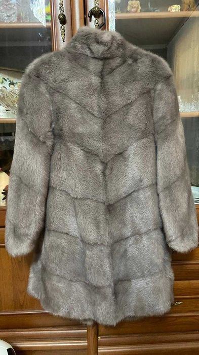 Продам стильную норковую шубу