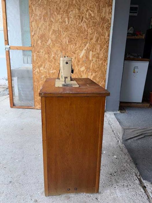 Masina de cusut vintage