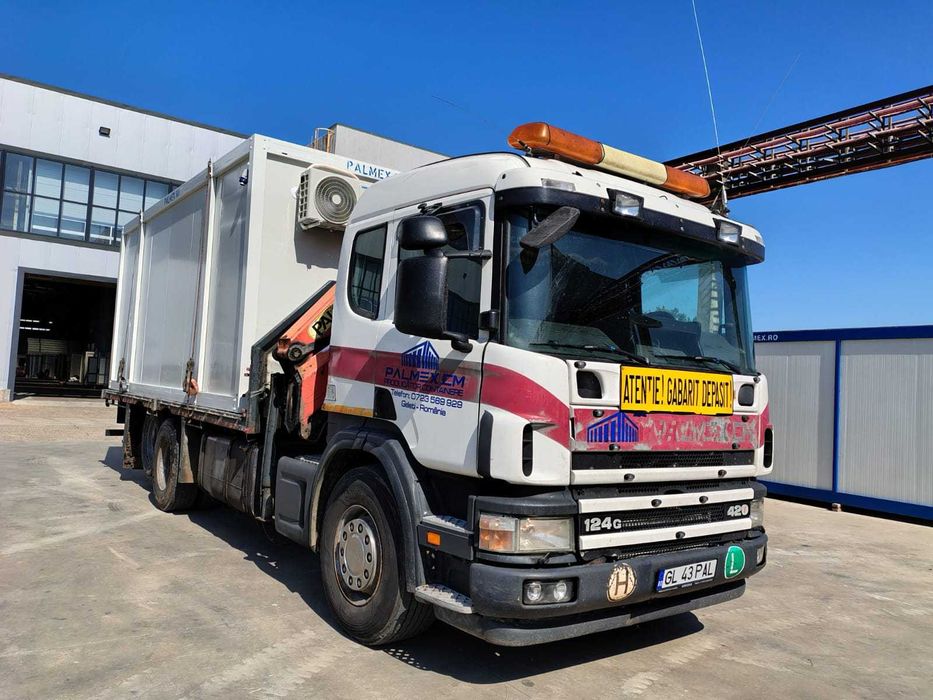 Camion cu macara Scania