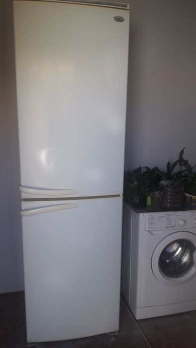 Продам холодильник