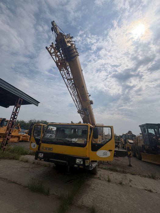 Продается автокран 40 тонник г Астана