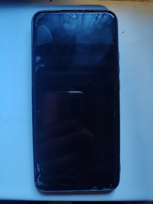 Telefon sotiladi markasi redmi 9 holati alo aybi stiklosi singan