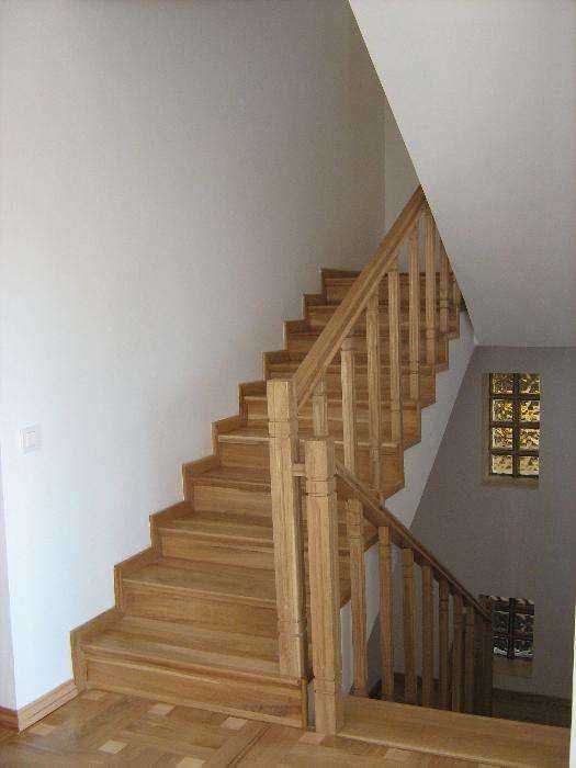 Scara,Balustrada stejar,scara lemn masiv,Treapta, plinta, stejar,frasi