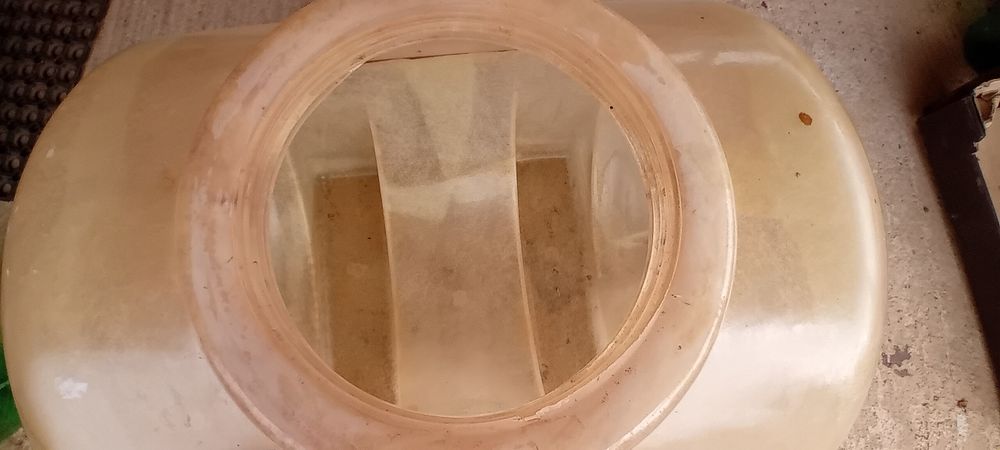 Butoi vin 100 litri din  fibra de  sticlă