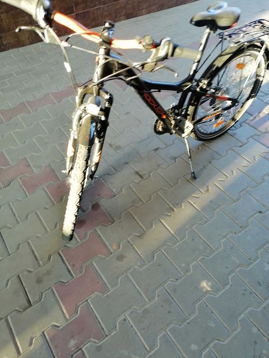 Biciclete copii 10-14 ani, cumpăraeste nouă. Preț 650 RON negociabil.Informati la nr de telefon 0761145801  Daia Română.