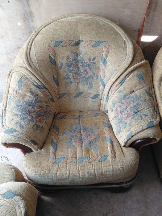 Диван раскладной / 2 кресла