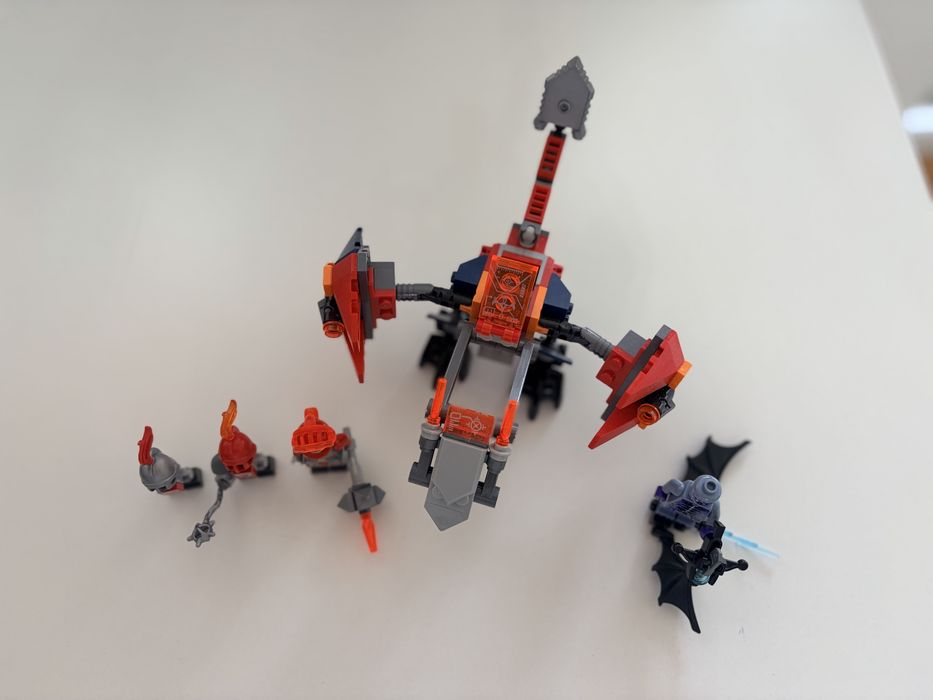 Lego Nexo Knights (Macy’s Bot Drop Dragon)