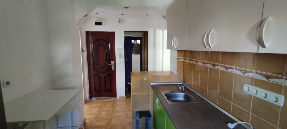 Proprietar inchiriez apartament 3 camere