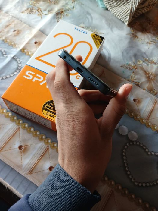 Tecno Spark 20c 128/8 gb