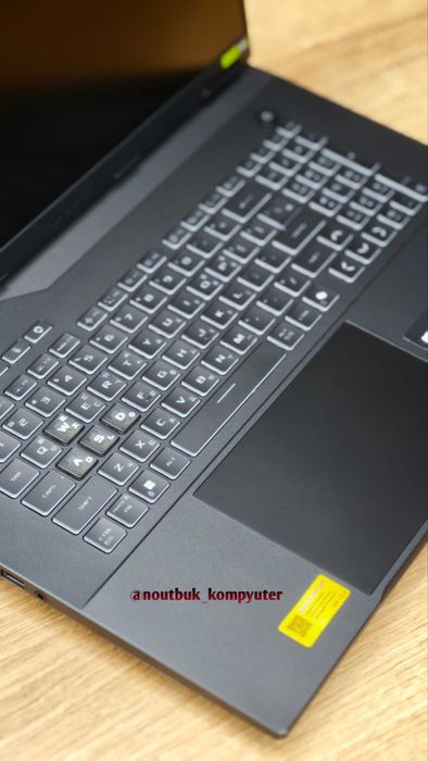 Мощный игровой Asus Tuf Gaming A18