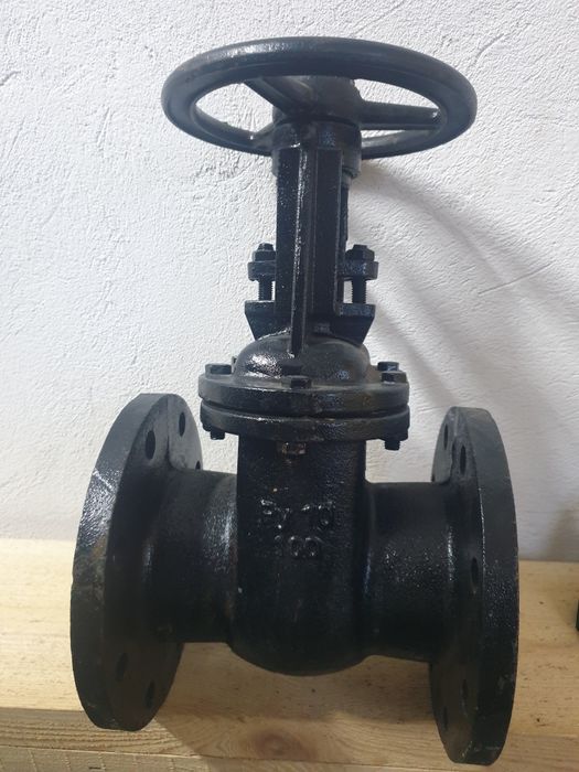 Задвижки чугунные стальные