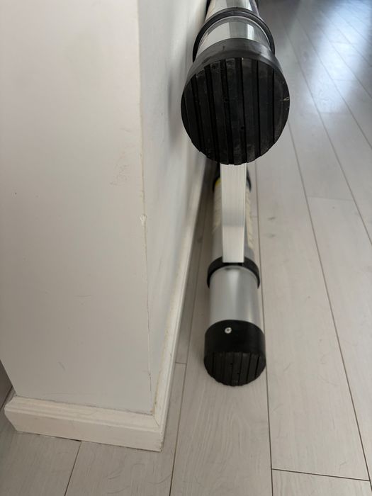 Vand scara telescopica, impecabila.