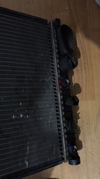 Продам радиатор w221 w211