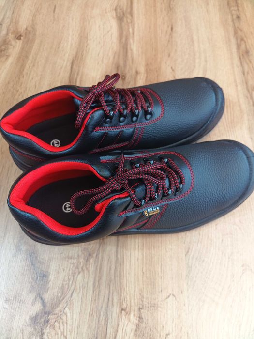 Обувки---44 номер