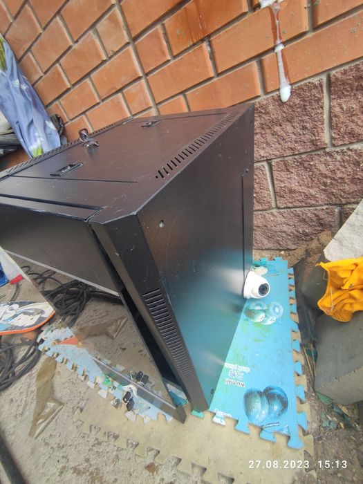 Шкаф серверный напольный