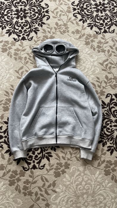 Кофта с капюшоном