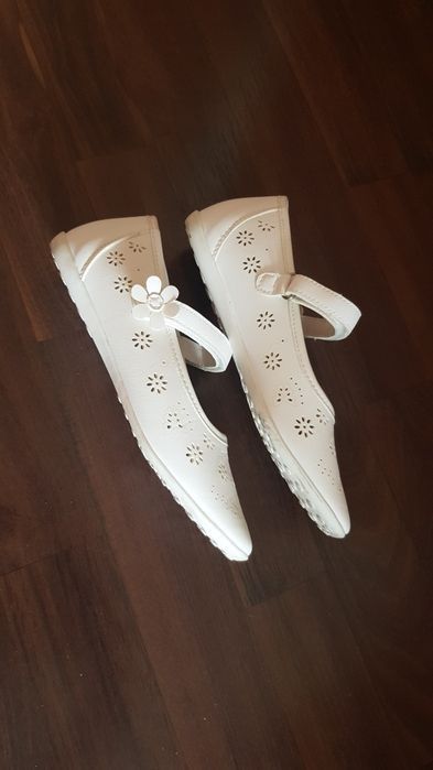 Sandale pentru scoala