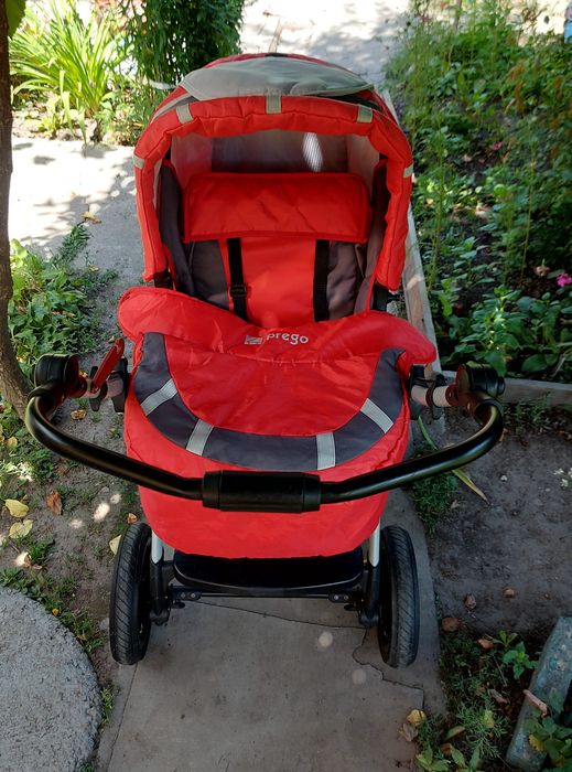 Коляска        .