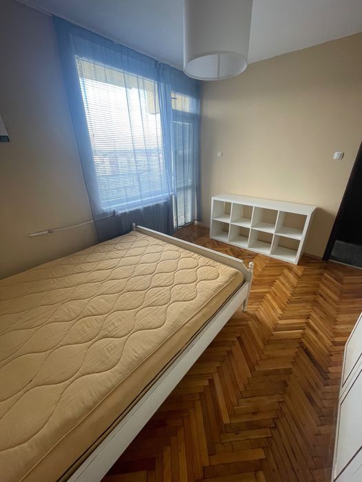 Отдавам обзаведен апартамент под наем в гр.Перник - Център