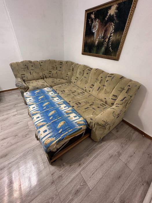 Продам диван (самовывоз)