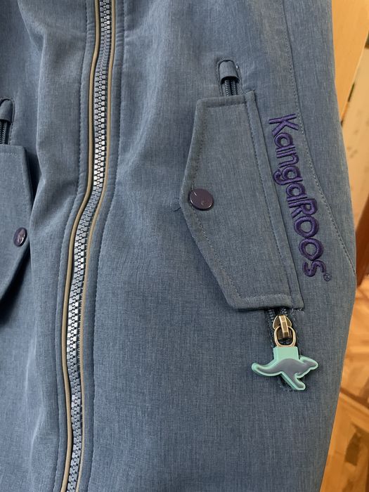 Продам куртку- ветровку KangaRoos