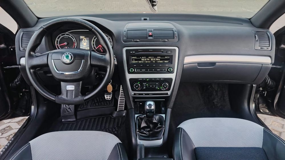 SKODA Octavia 2011 — imagine 5