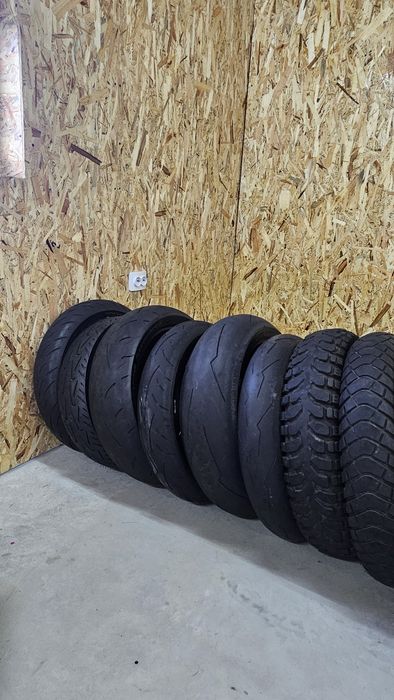Vând anvelope moto Michelin, Dunlop, Pirelli, Mitas