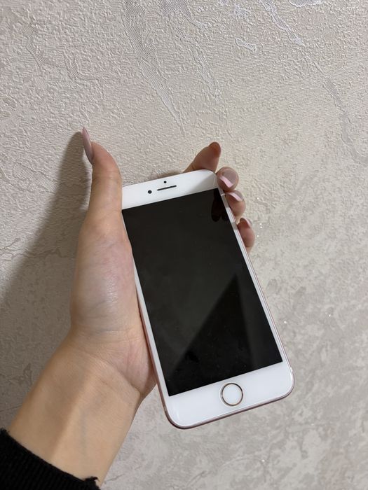 IPhone 7 розовый