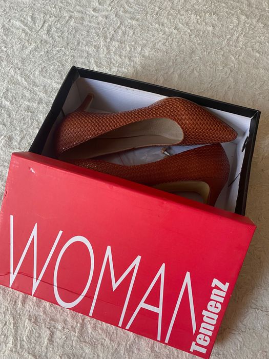 Дамски обувки нови