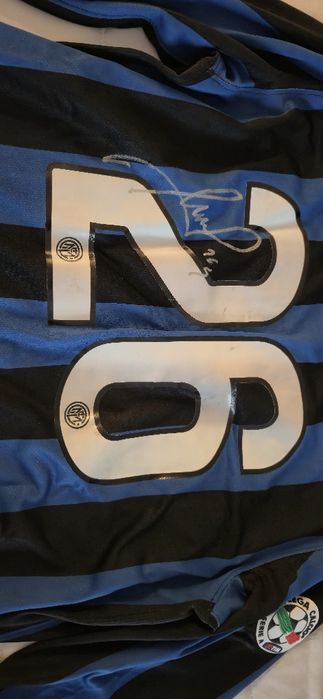Vând tricou fotbal Nike Inter Cristian Chivu,cu semnătura originală