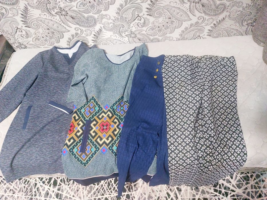 Отдам женские вещи