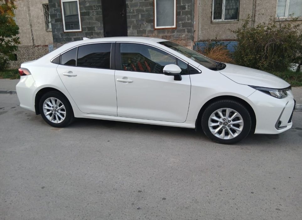 Автомобиль тойота