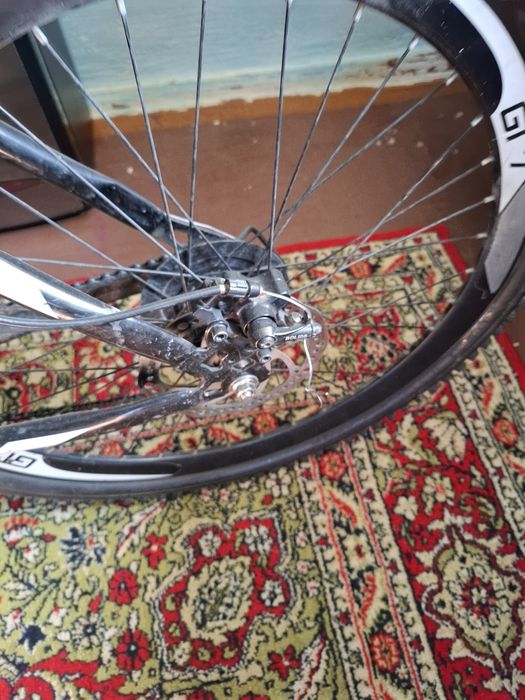 Sotiladi velik velomax