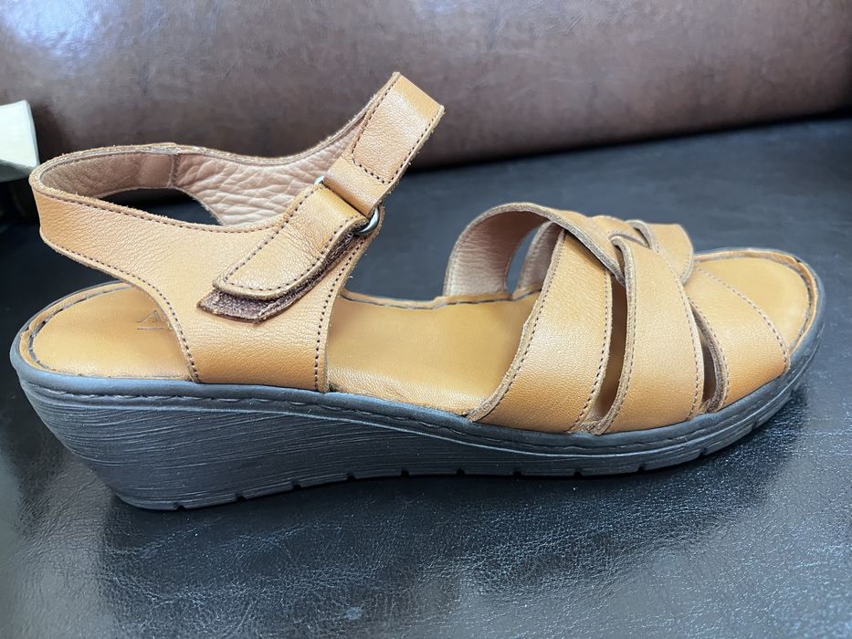 Сандали от естествена кожа