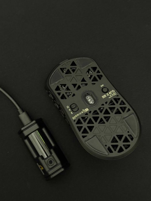 ATTACK SHARK R5 Ultra Carbon Fiber Wireless 8K PAW3950MAX Gaming Mouse