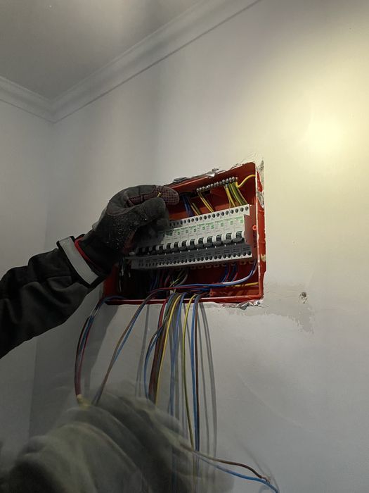 Electrician autorizat