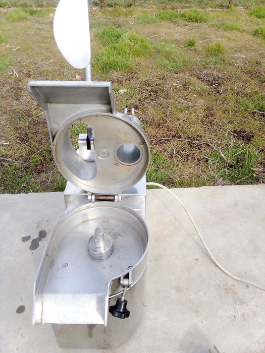 Зеленчукорезачка производство Италия 3N