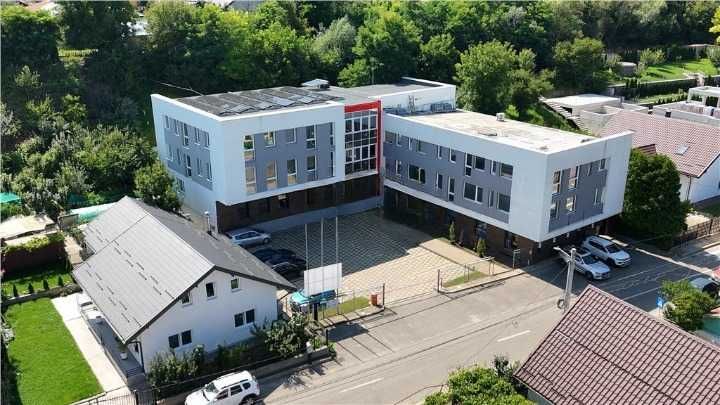 Inchiriez cladire pentru birouri/clinica