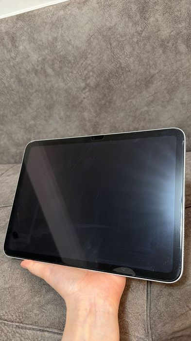 Apple iPad 10.9 серебристый 2022