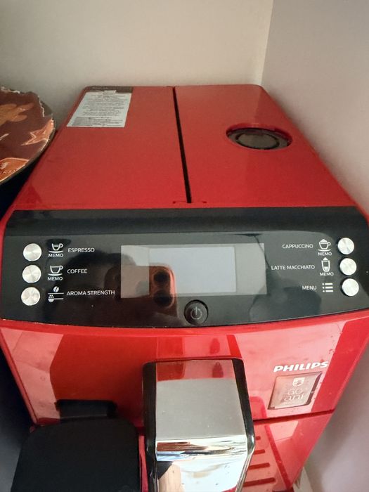 Espresor philips Ep 3363/10-sistemul de spumare lapte