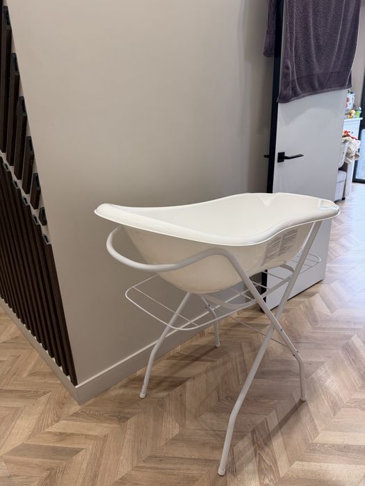 Детская ванночка с подставкой